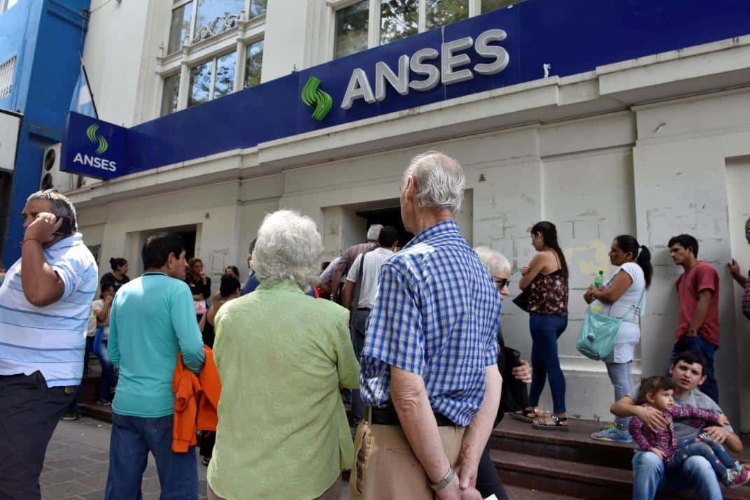 Jubilados de Anses acceden a tres beneficios en junio