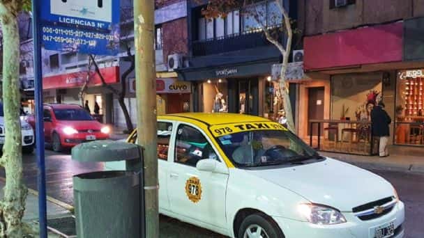 Condenaron al taxista denunciado por manosear a una pasajera: no irá a prisión