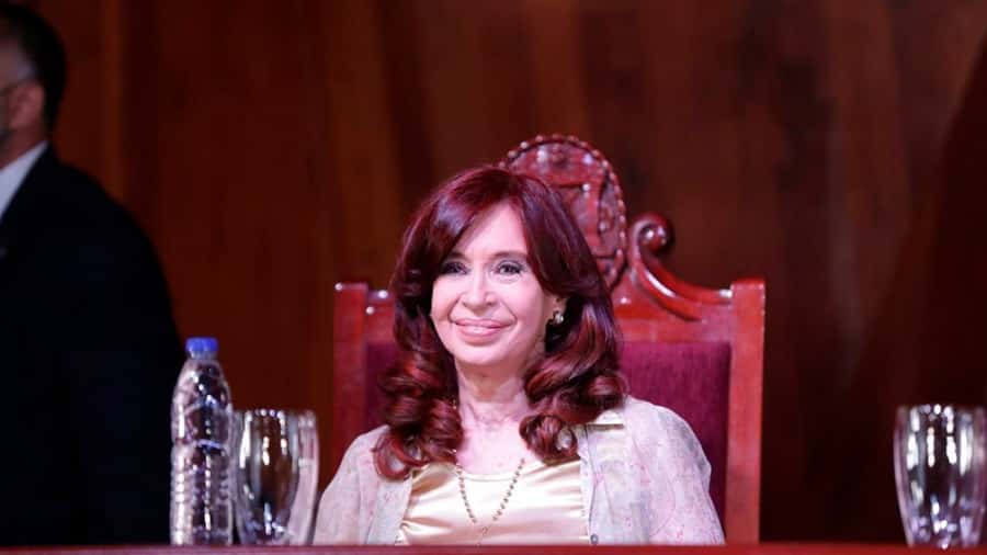 Cristina Kirchner publicó 16 horas de videos contra las mentiras de los fiscales