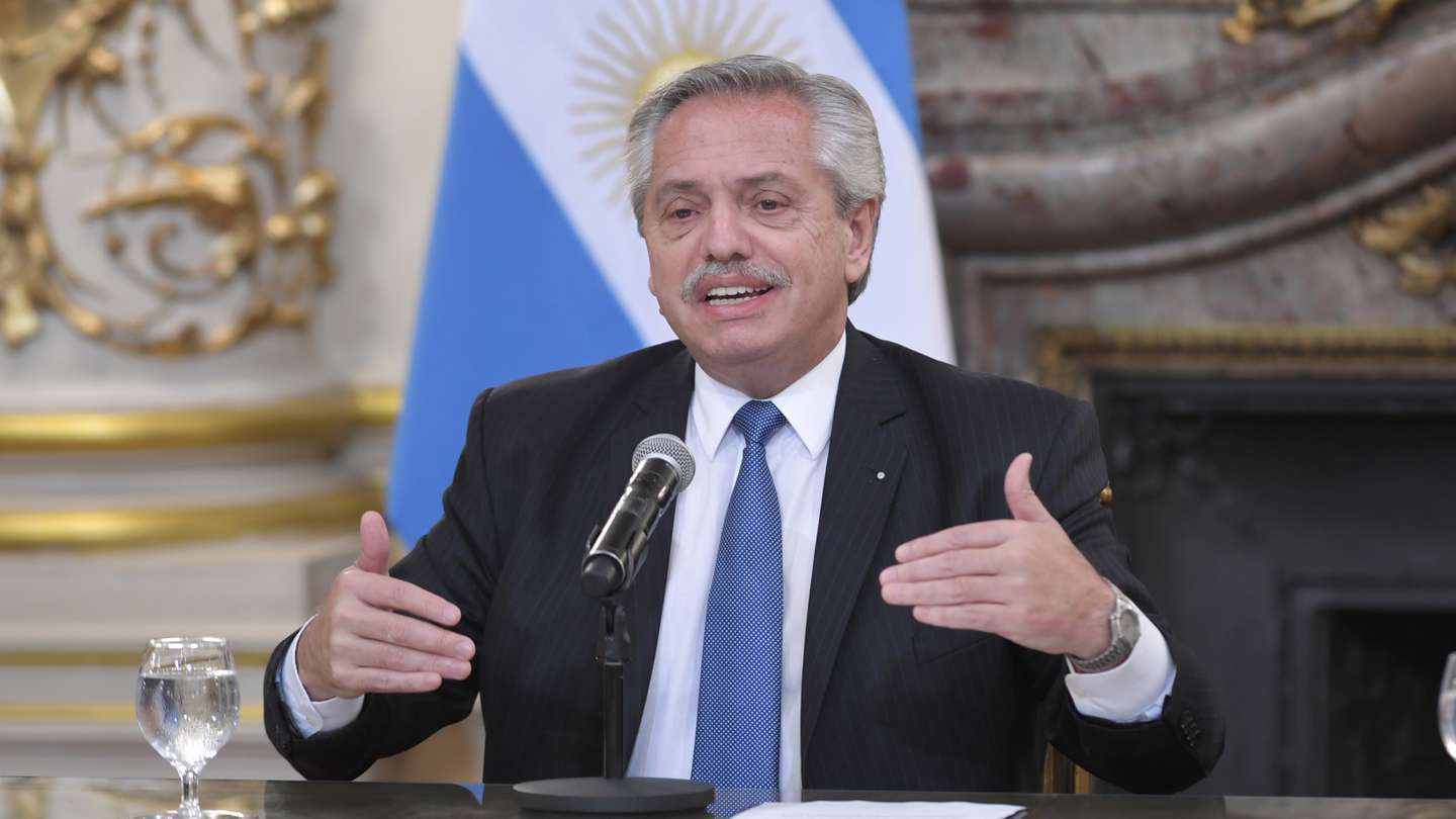 Alberto Fernández anunció un impuesto a la renta inesperada