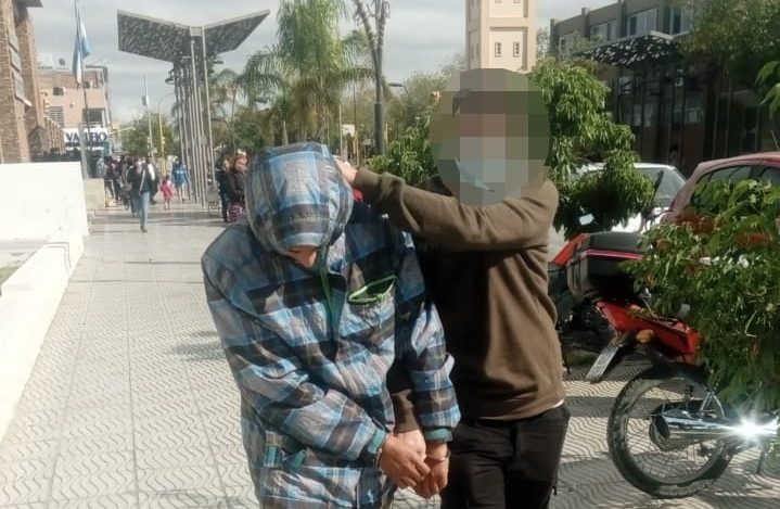 Robó bronce de los medidores de gas: lo atraparon vendiendo el botín en la chacarita