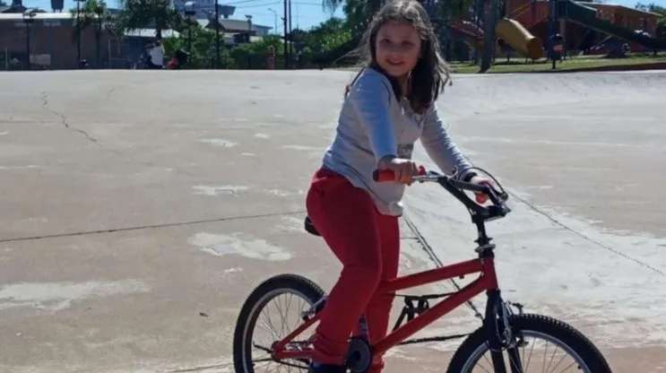 Tiene 9 años, montó un negocio en su escuela y ganaba hasta $5000 por día: se lo prohibieron