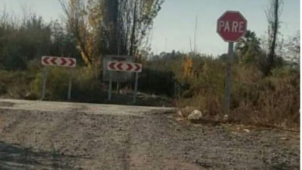 Siniestro vial: Un ciclista cayó al canal donde murieron dos jóvenes en Angaco