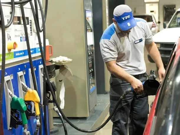 YPF aumenta el precio de sus combustibles