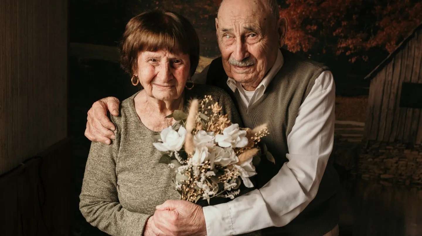 Él tiene 100 años, ella 96 y cumplieron 71 de casados