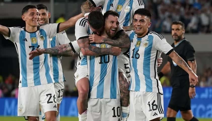 Golazo de Messi, récord de 800 goles y victoria ante Panamá