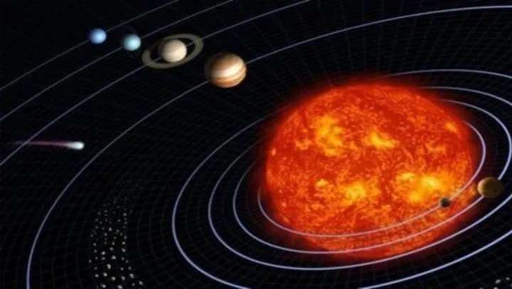 Los planetas se extenderán desde la línea del horizonte hasta aproximadamente la mitad del cielo nocturno.