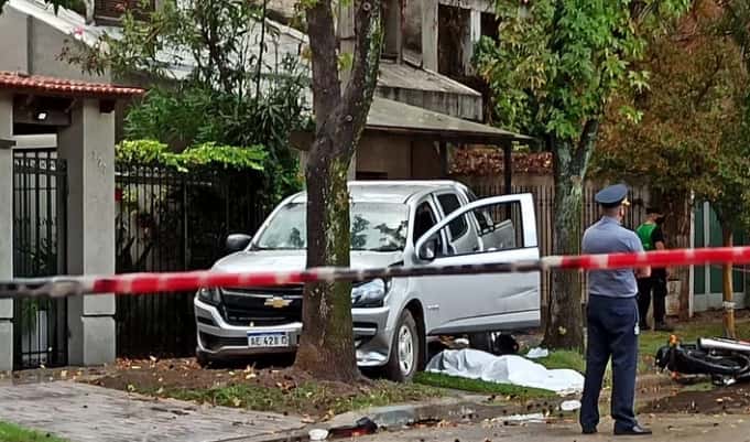 Rosario: atropelló y mató a dos motochorros con su camioneta